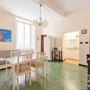 Hotel Bright Flat Near Porto Antico cazare Genoa