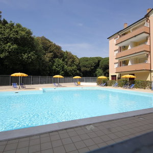 Hotel Bright Flat In Rosolina With Shared Pool cazare Rosolina
