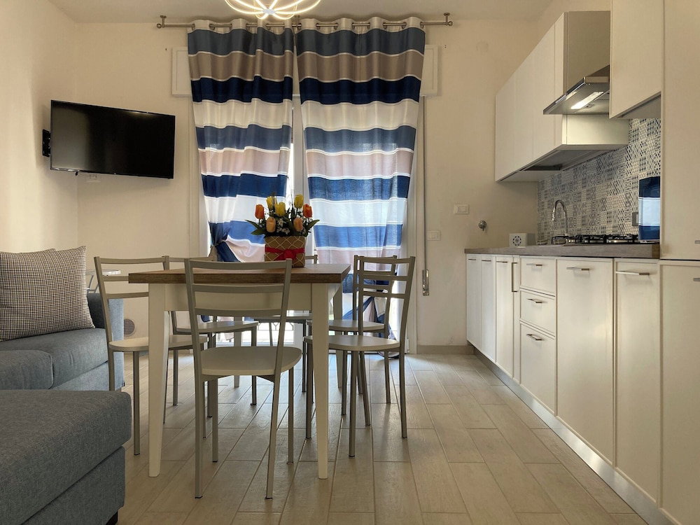 Hotel Bright Apartment Close To The Beach