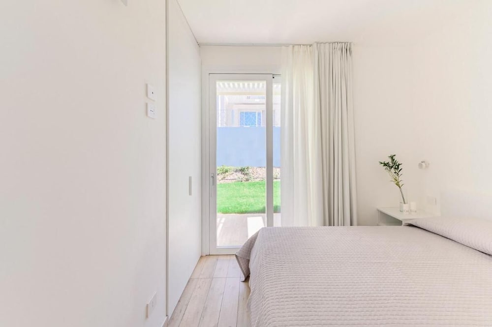 Stunning Capo Falcone Charming Apartments Num 5089