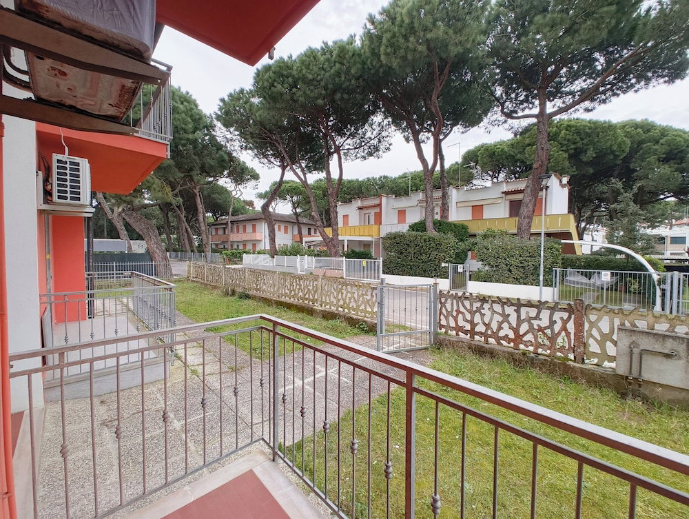 Hotel Welcoming Apartment For Five Guests In Rosolina
