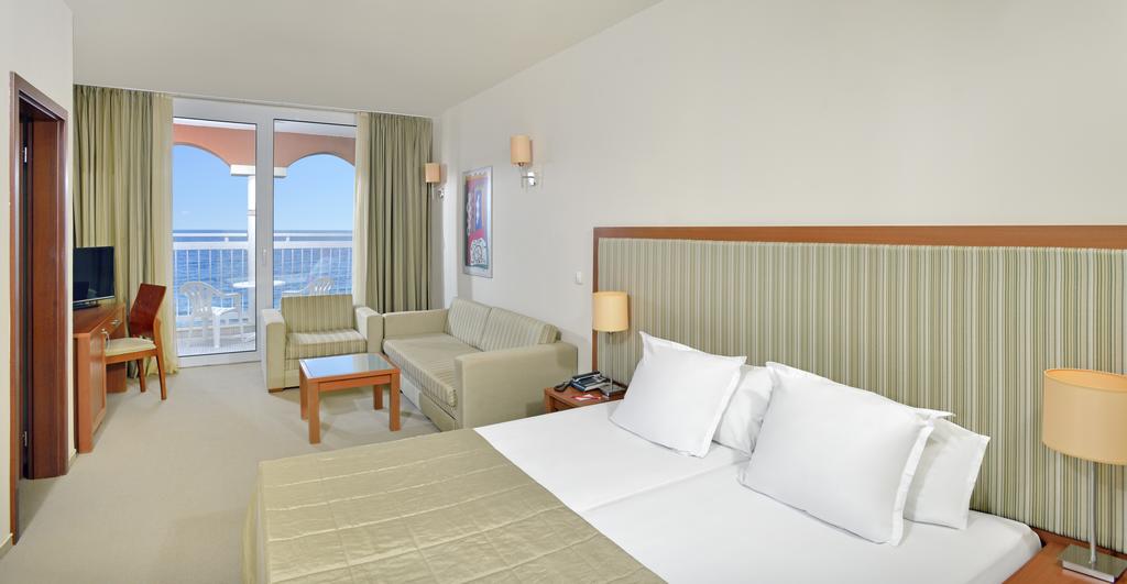 Sol Luna Bay Resort Hotel