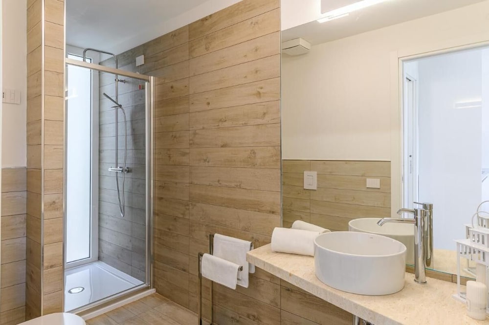 Stunning Capo Falcone Charming Apartments No9821