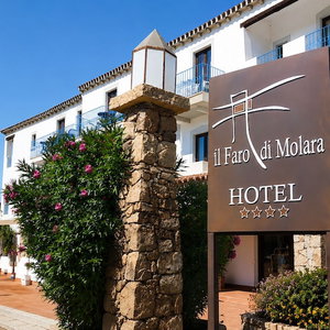 Sejur Hotel Il Faro Di Molara vacanta Loiri Porto San Paolo
