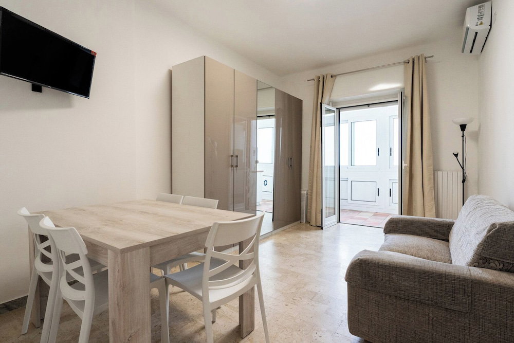 Hotel Febe Apartment By Wonderful Italy