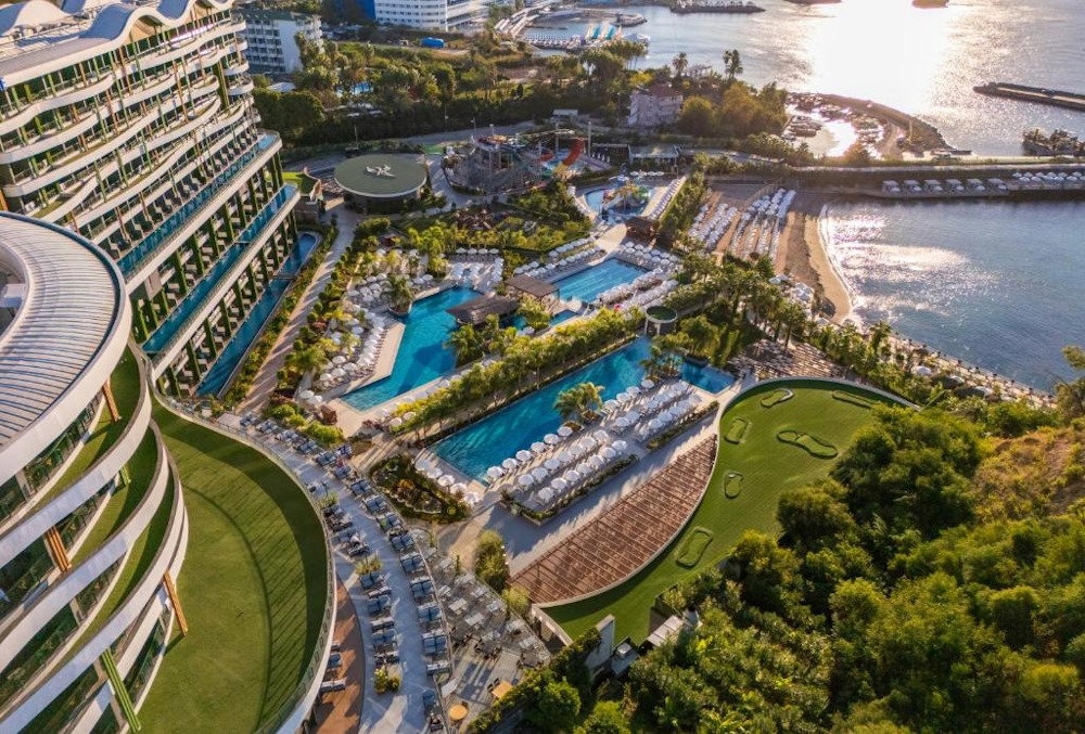 Mylome Luxury Resort