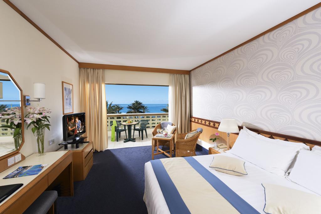 dal travel Athena Beach