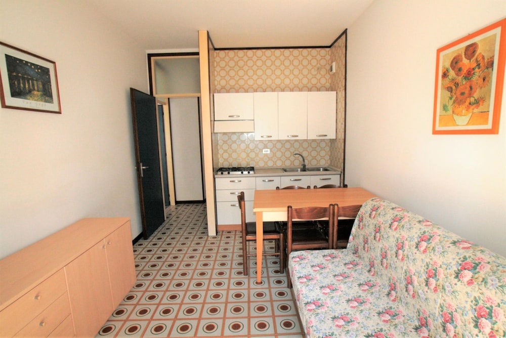 Hotel Cozy Flat With Balcony