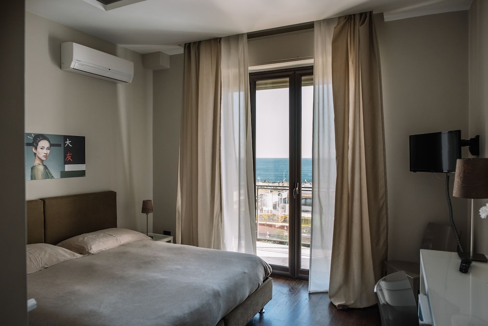 Hotel Bed And Breakfast Hotei