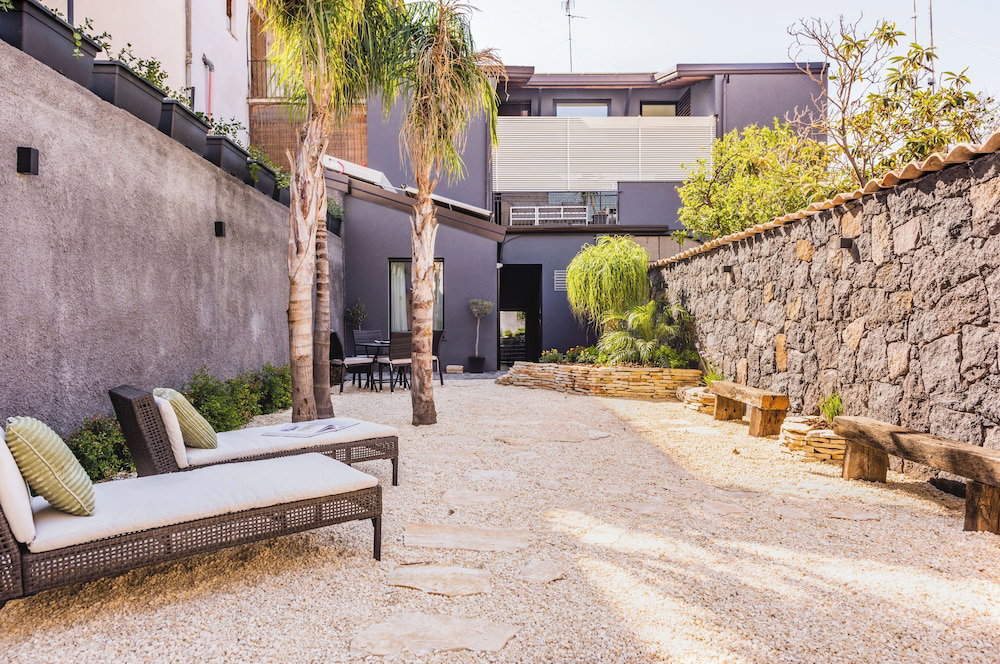 Hotel Leone Apartment With Garden By Wonderful Italy