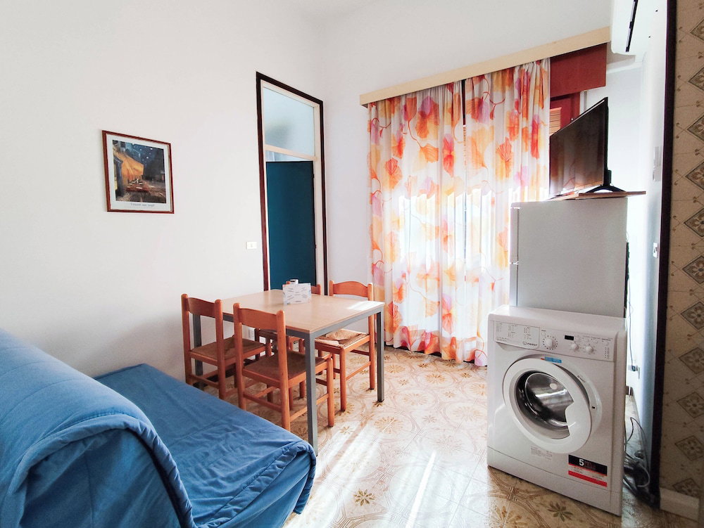 Hotel Cozy Apartment With Balcony