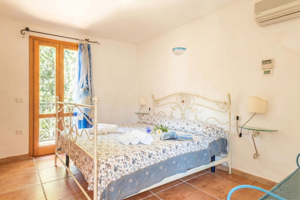 Hotel Bouganvillage Bilo With Shared Pool