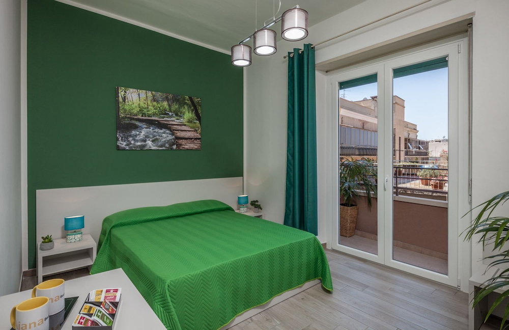 Hotel Ajana Rooms By Accomodo