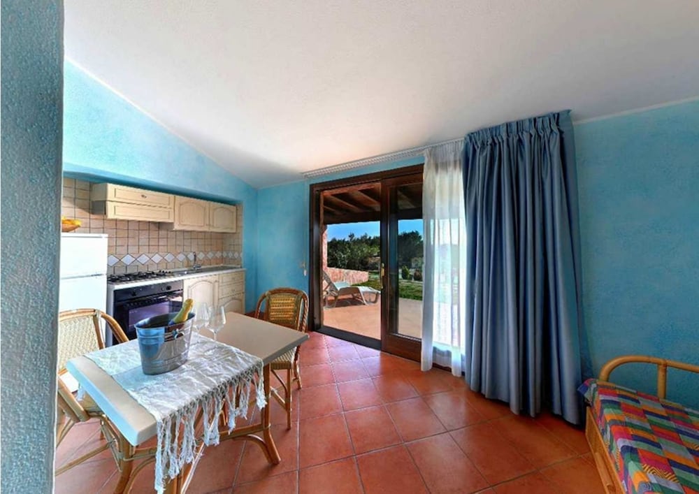 Il Borgo Di Porto Corallo