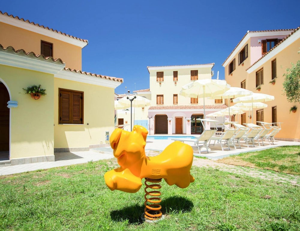 Hotel Apartment In Sos Alinos Near Cala Liberotto