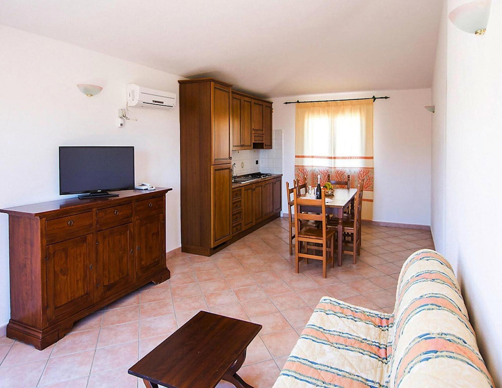 Apartment In Sos Alinos Near Cala Liberotto