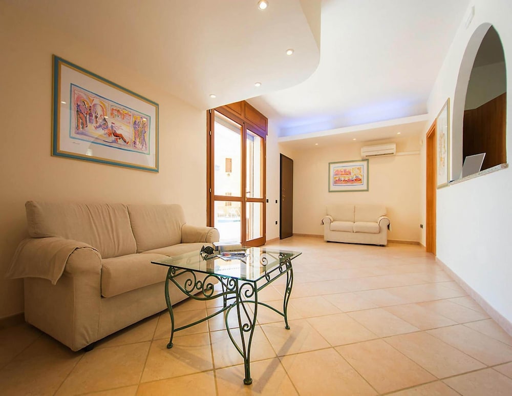 Apartment In Sos Alinos Near Cala Liberotto