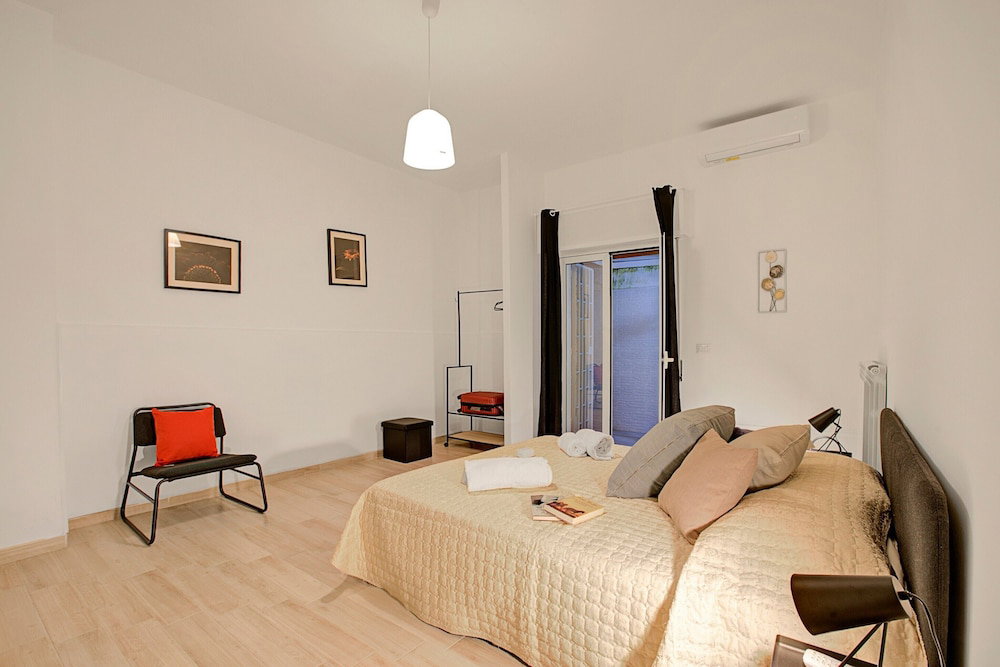 Hotel Ravanas 314 Bari Near Station