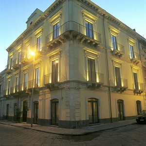 Hotel Hotel La Ville cazare Canalicchio
