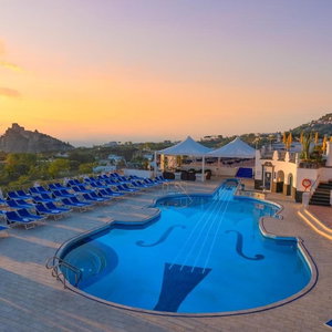 Sejur Hotel Terme President vacanta Ischia Porto