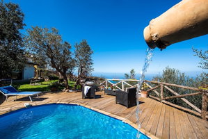 Hotel Villa Pandora cazare Priora