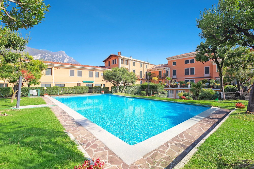 Hotel Lake Front Bogliaco In Gargnano