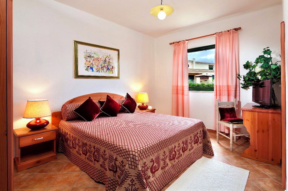 Hotel Apartments With Air Conditioning In Sos Alinos