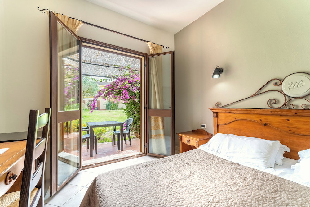 Hotel Hotel Ribot With Pool In Arborea