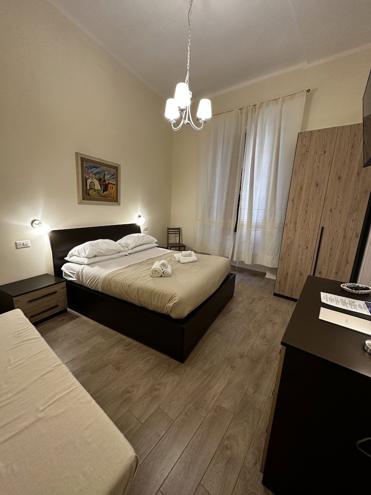 Hotel Domo Achenza Guesthouse