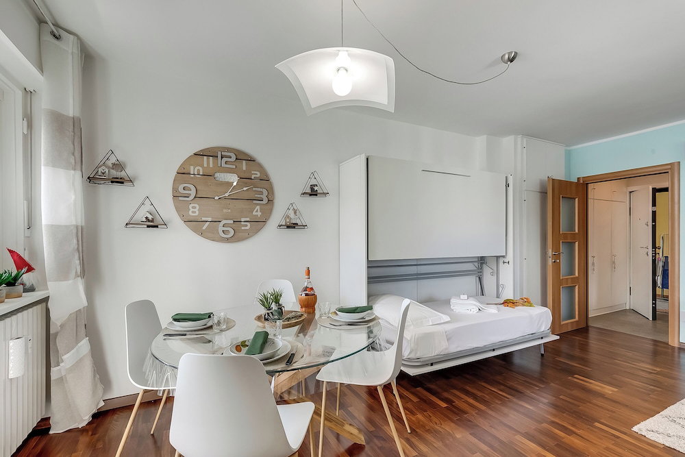 Hotel Studio Blue Petit With Mountain Balcony Views