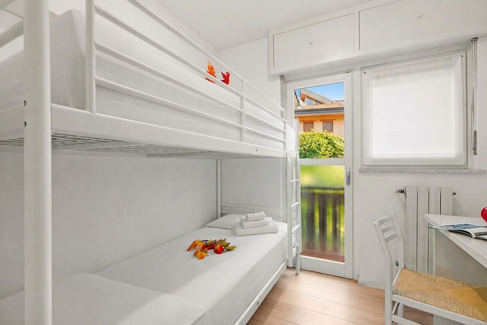 Home Cotolivier 59 With Balcony & Parking