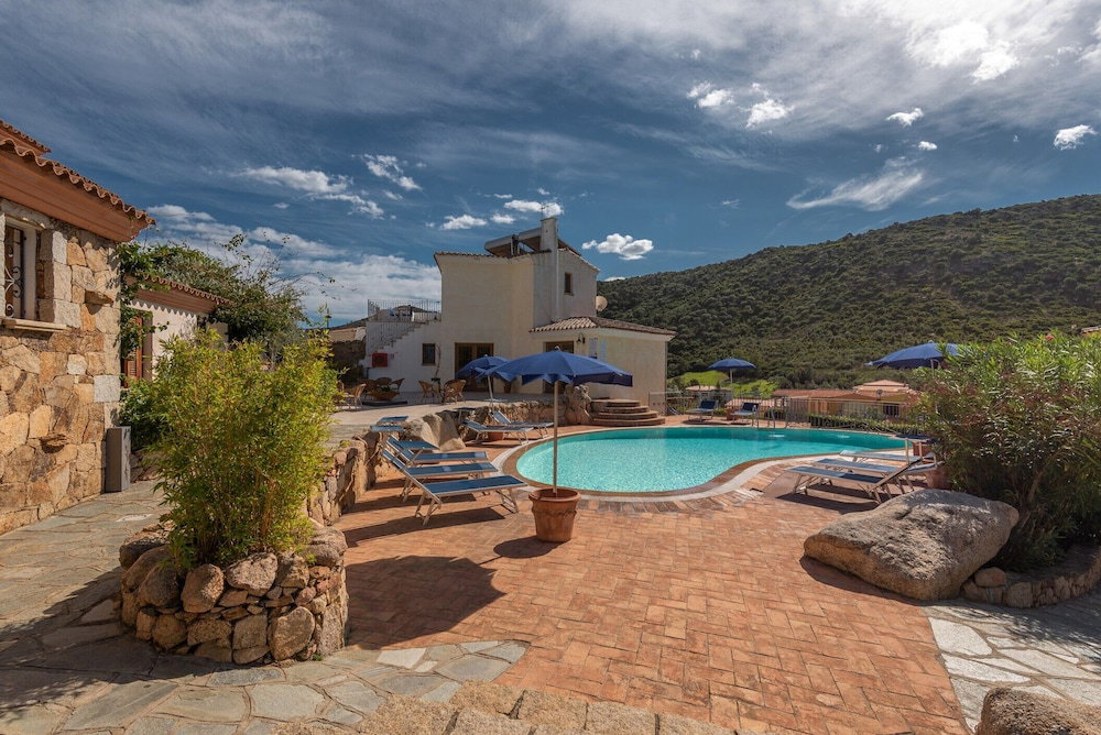 Hotel Stunning Residence Bouganvillage Studio Sleeps 2 Plus Child Bed
