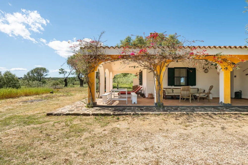Hotel Lovely Cottage With Garden Near Orosei