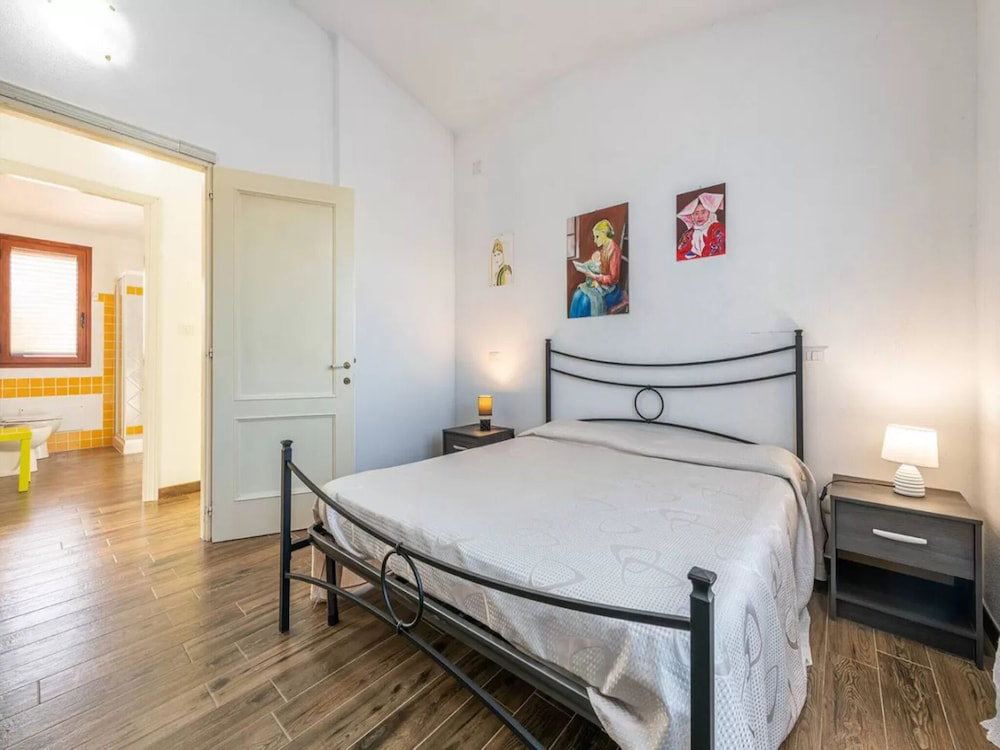 Delightful And Spacious Villa In Capo Comino