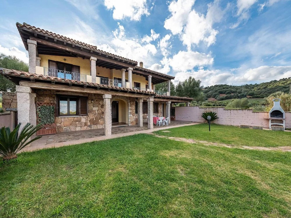 Hotel Holiday Retreat Near La Caletta Beaches