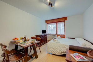 Hotel Studio Genzianella Ski In-Ski Out 100M cazare Sestriere