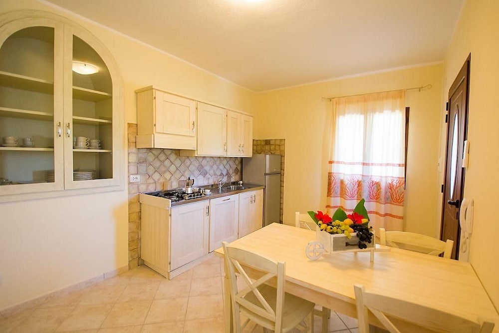 Hotel Relaxing Le Residenze Del Maria Rosaria No2210 Sleeps 3 Persons