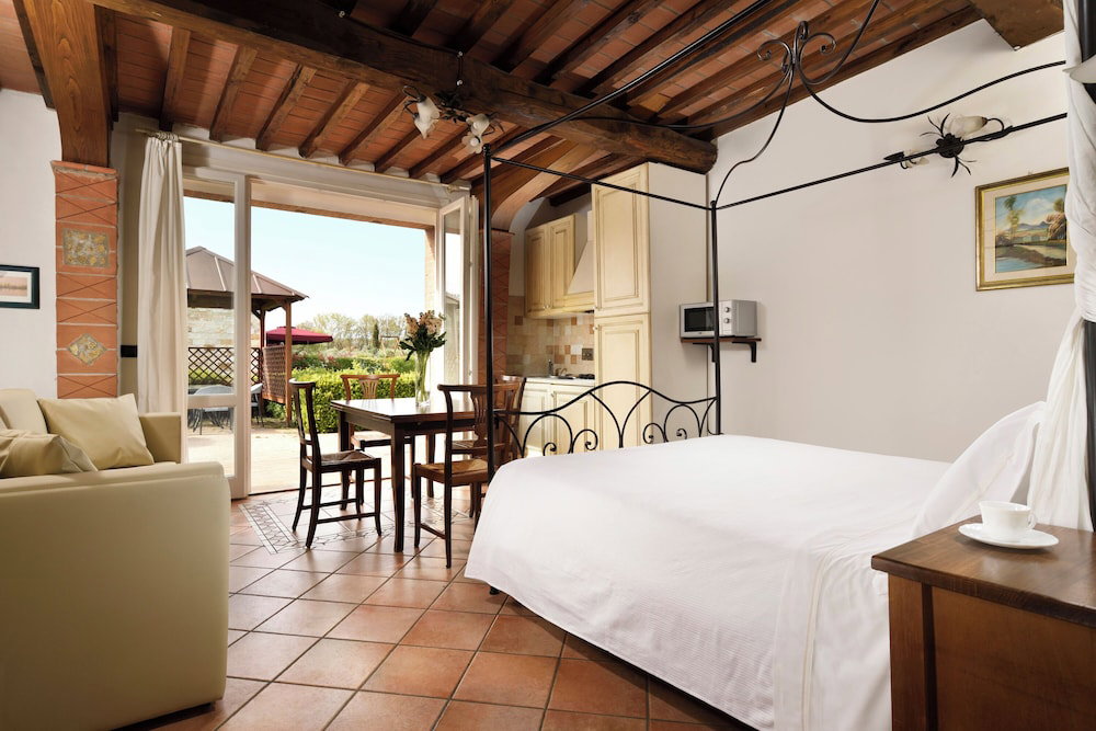 Hotel Hotiday Relais Costa Degli Etruschi