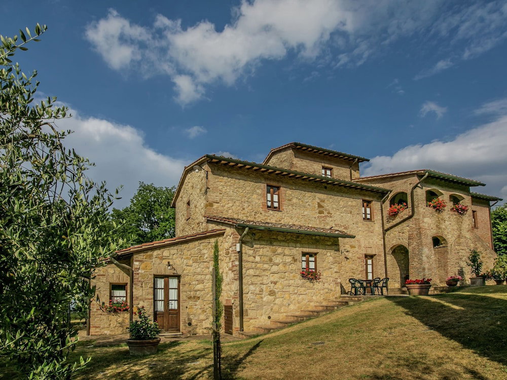 Hotel Farmhouse Montepulciano Near Vineyards Pool