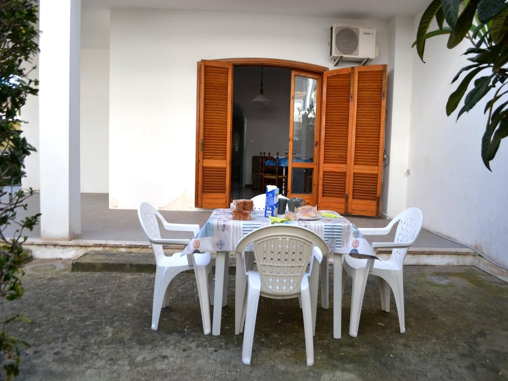 Hotel Nami Holiday Home For Six Guests With Outdoor Space