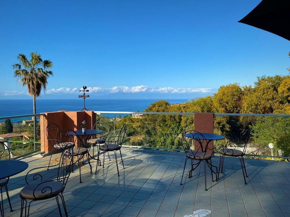 Hotel Hotel Calysea Tropea - Breakfast & Brunch - Until 13-00 Included - Free Private Parking