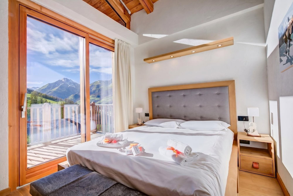 Hotel Chalet Merveille Ski In - Ski Out For 9