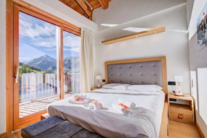 Hotel Chalet Merveille Ski In - Ski Out For 9 cazare Sauze d'Oulx