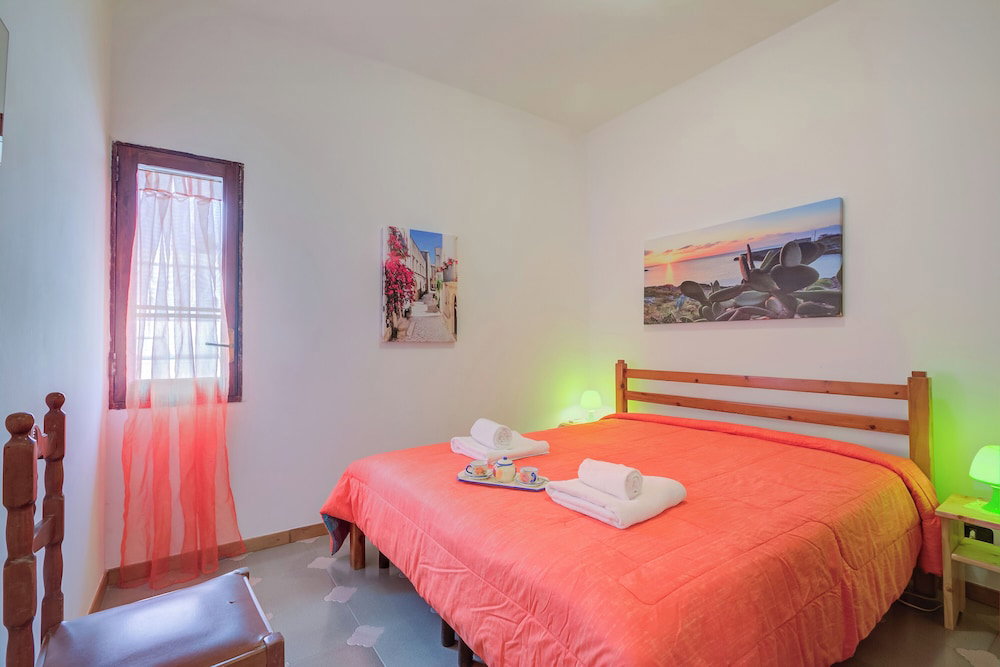 Hotel Villa Oasi Al Mare Near The Sea With Pool