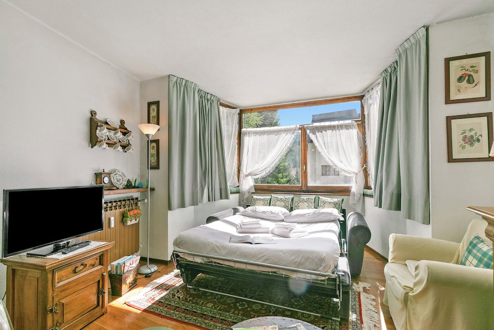 Appartamento Aricami With Balcony & Mountain View
