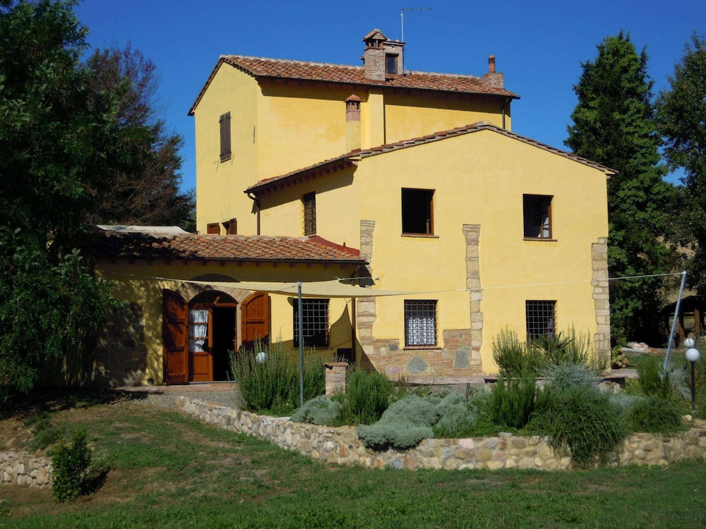 Hotel Escape In Rosignano Hills