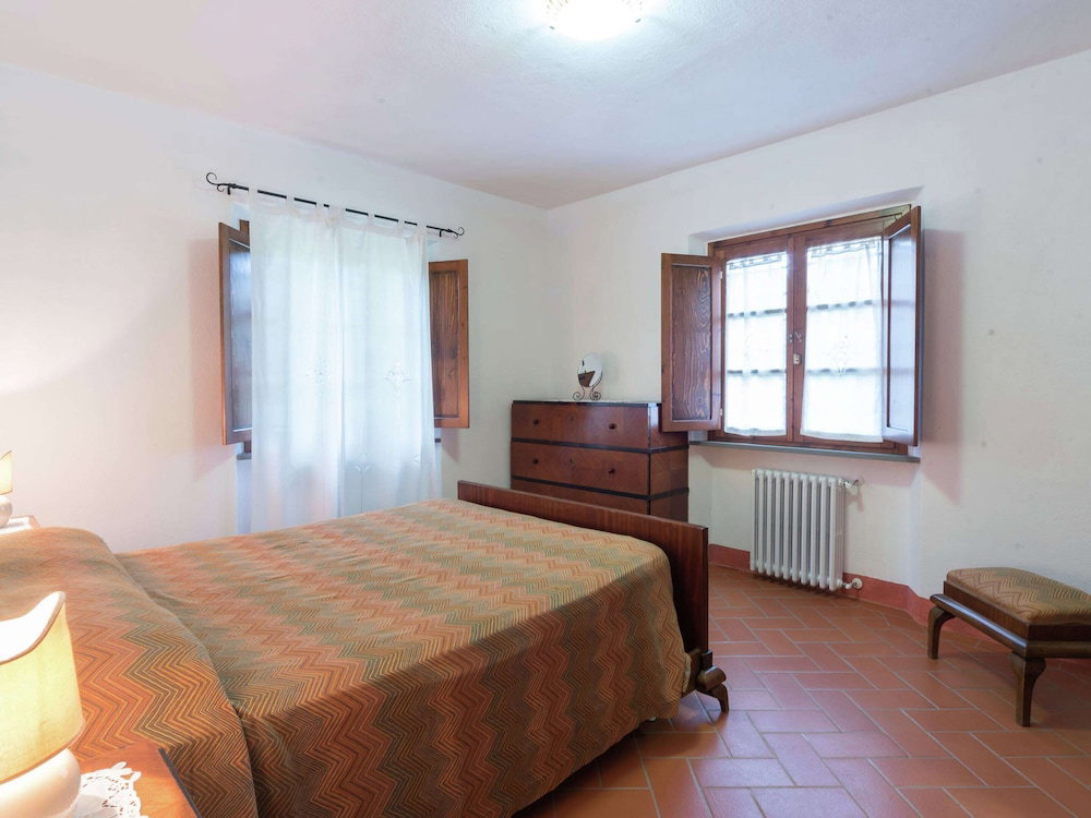 Escape In Rosignano Hills