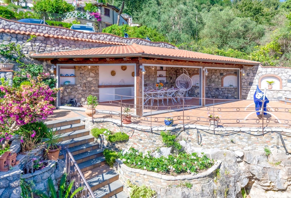 Villa Grazielluccia In Sorrento