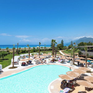 Hotel Th Praia - Borgo Di Fiuzzi Resort & Spa cazare Praia a Mare