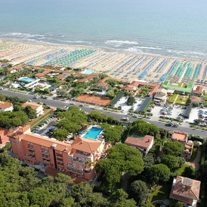 Hotel Versilia Palace Hotel cazare Pietrasanta